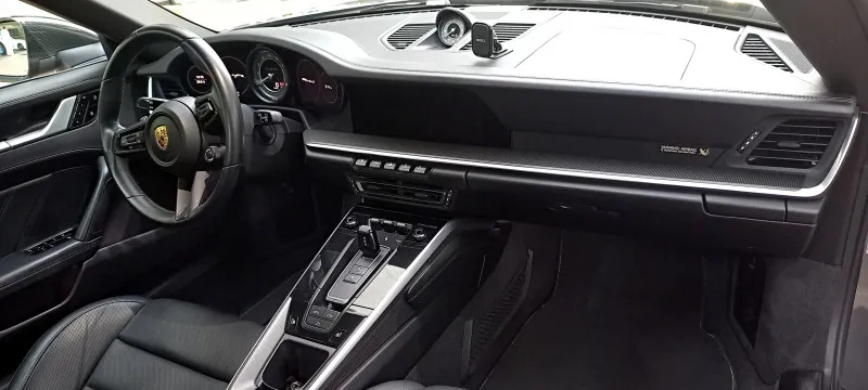 2021 Porsche 911 Carrera in Dubai