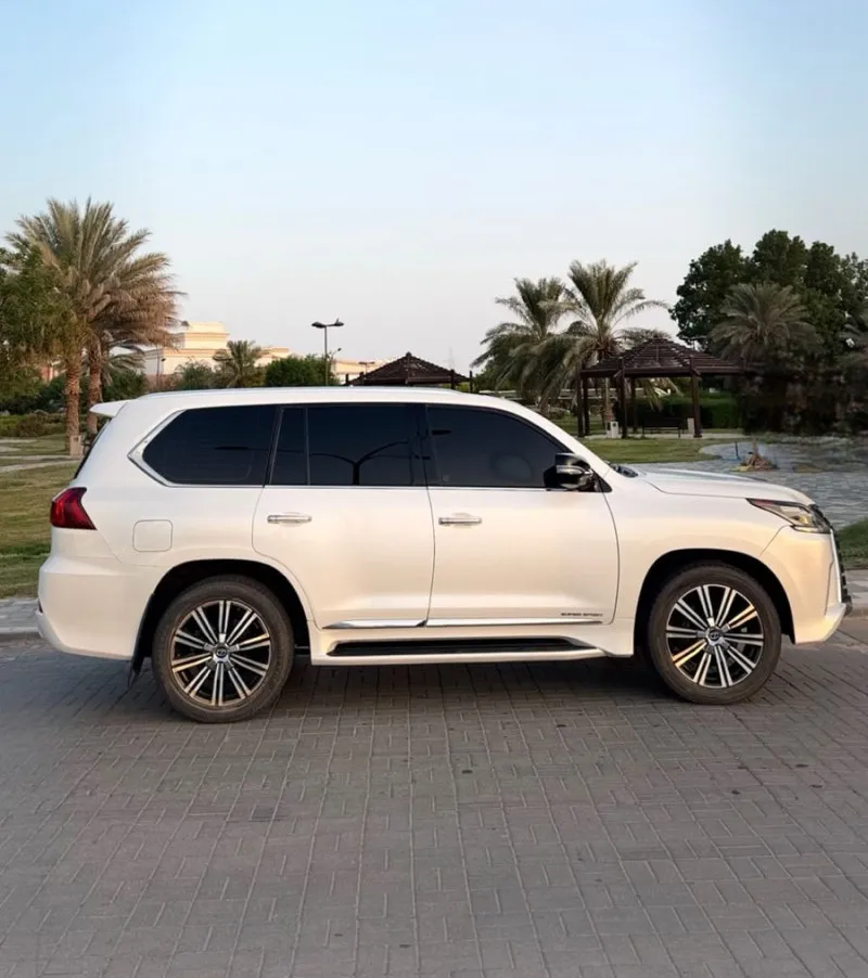 2017 Lexus LX 570 in Dubai