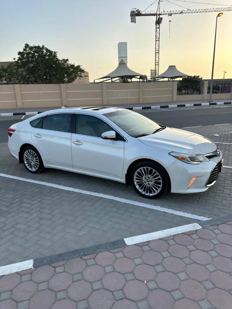 2016 Toyota Avalon in Dubai
