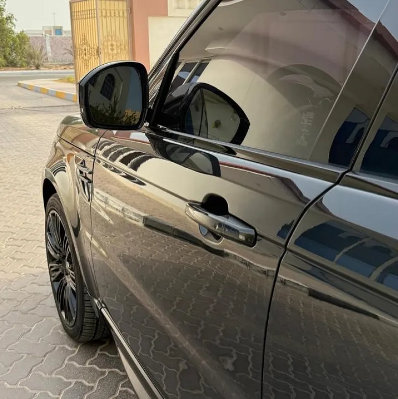 2018 Land Rover Range Rover in Dubai