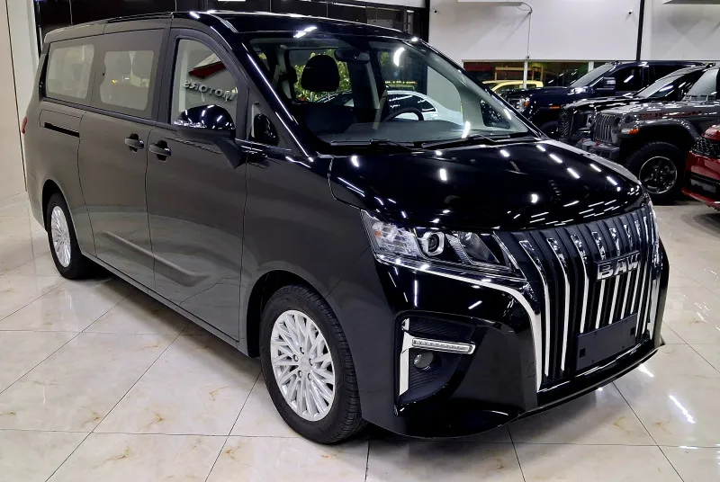 2025 FAW Senia R9 in Dubai