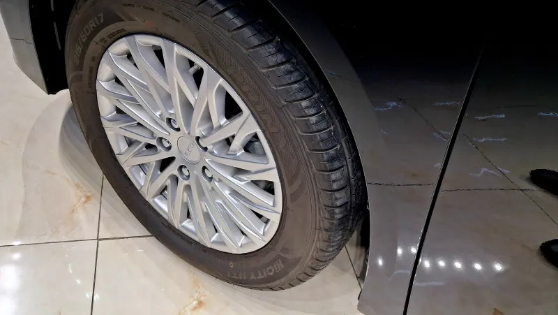 2025 FAW Senia R9 in Dubai