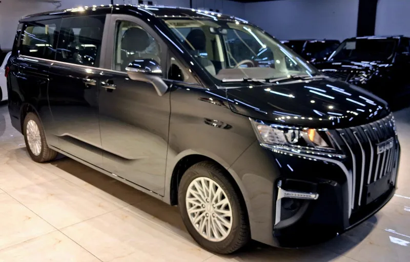 2025 FAW Senia R9 in Dubai