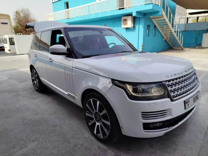 2016 Land Rover Range Rover in Dubai