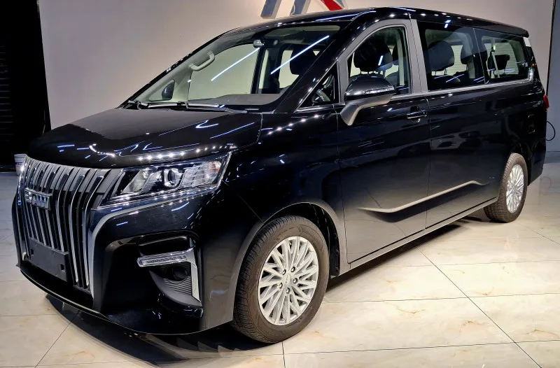 2025 FAW Senia R9 in Dubai