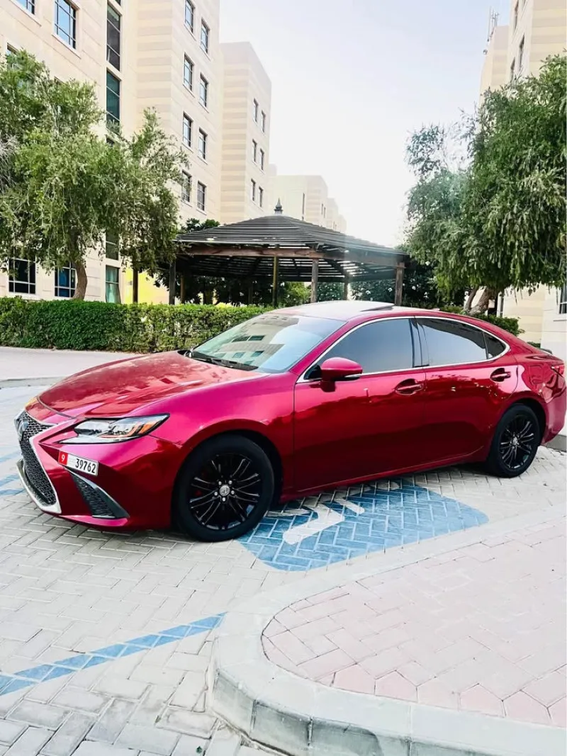 2015 لكزس ES - اي اس in Dubai