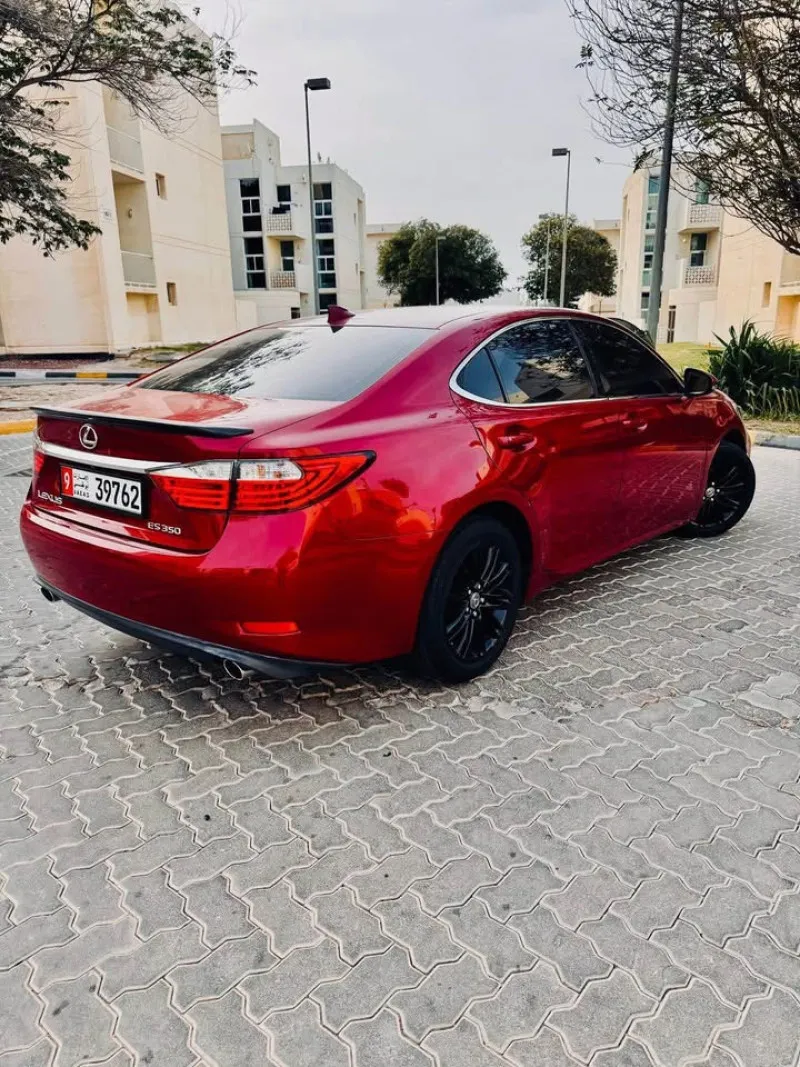 2015 لكزس ES - اي اس in Dubai