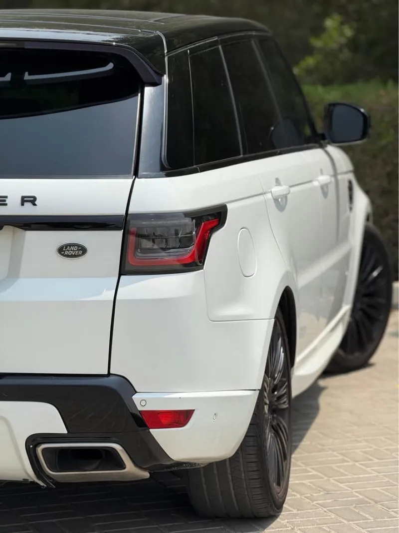2018 Land Rover Range Rover Sport in Dubai