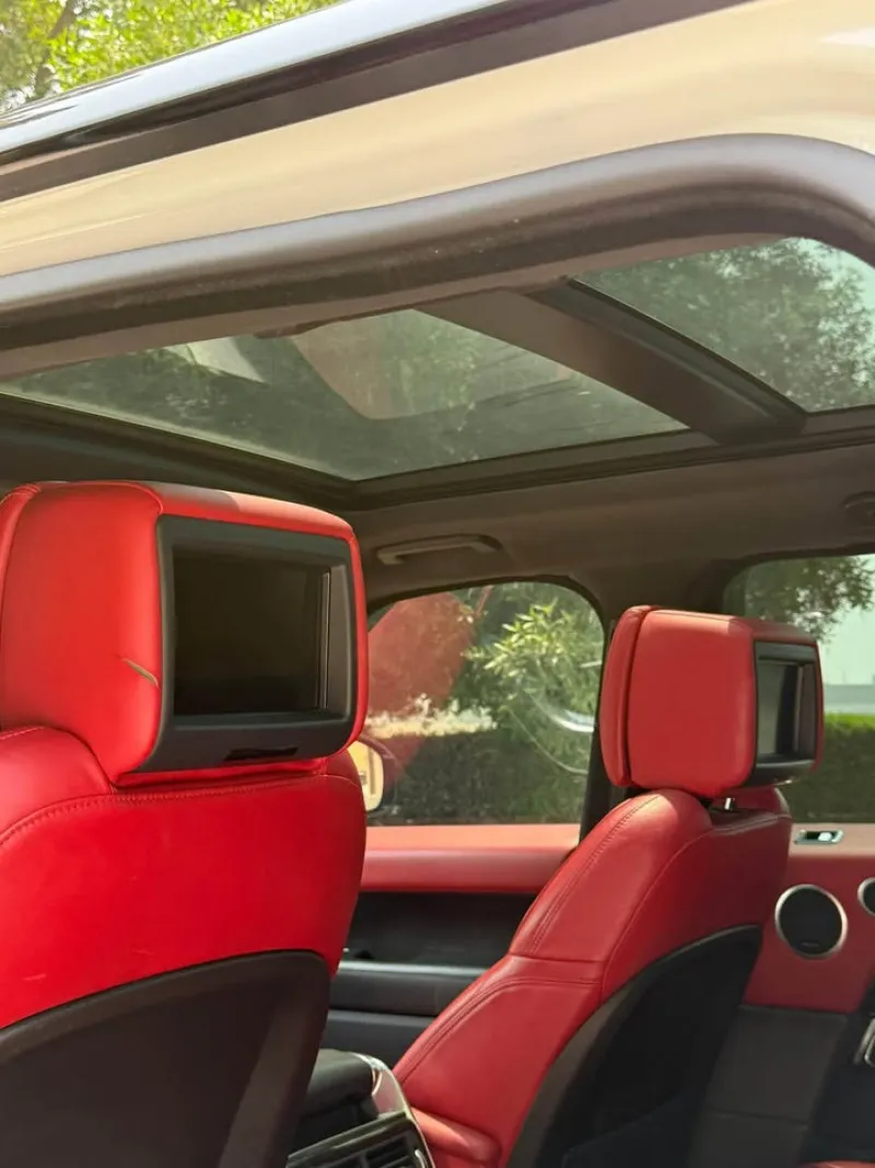 2018 Land Rover Range Rover Sport in Dubai