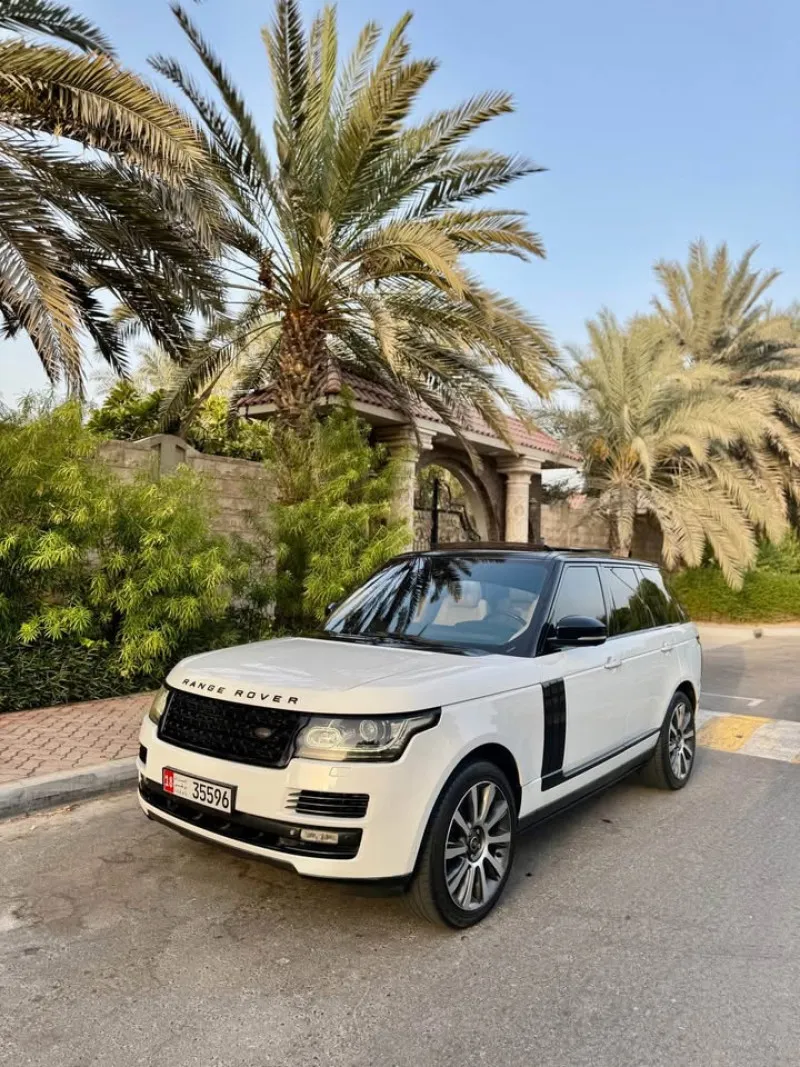 2013 Land Rover Range Rover in Dubai