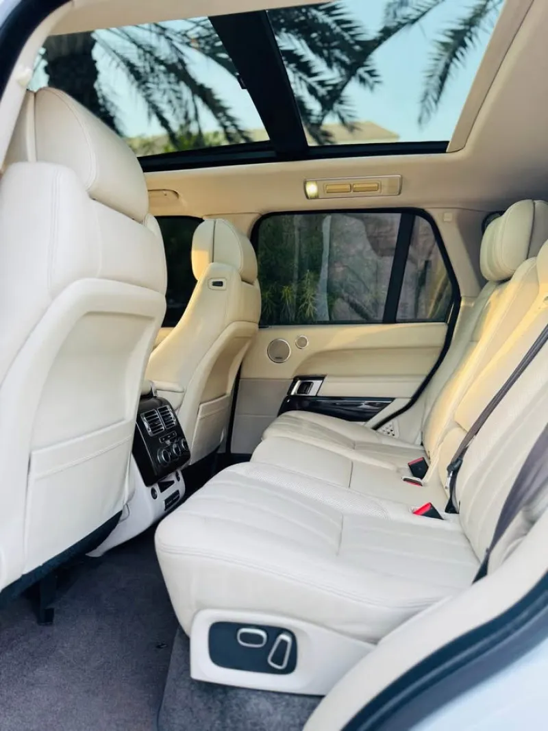 2013 Land Rover Range Rover in Dubai