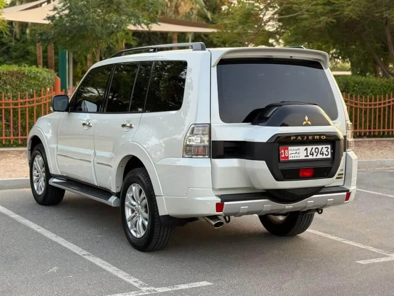 2019 Mitsubishi Pajero Sport in Dubai
