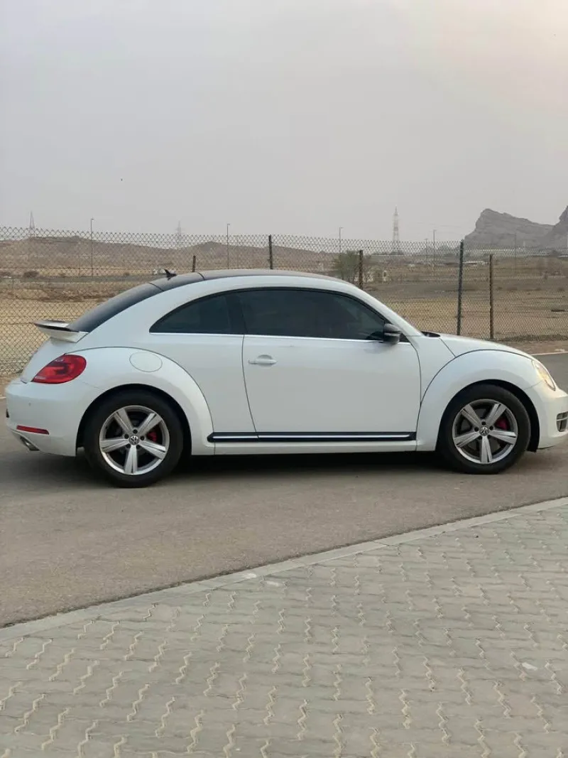 2015 Volkswagen Beetle in Dubai