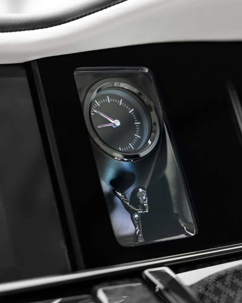 2025 رولز رويس كولينان in Dubai