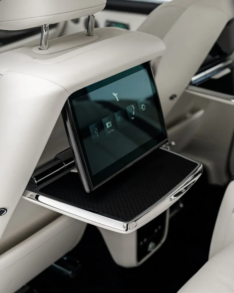 2025 رولز رويس كولينان in Dubai