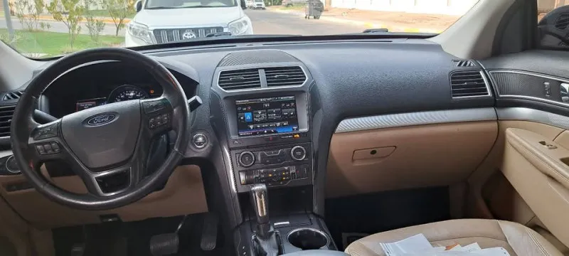 2016 فورد اكسبلورر in Dubai