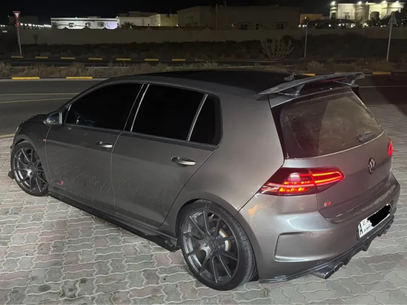 2015 Volkswagen Golf in Dubai