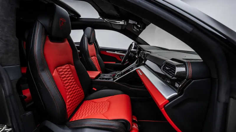 2021 Lamborghini URUS in Dubai