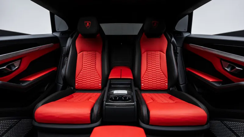 2021 Lamborghini URUS in Dubai
