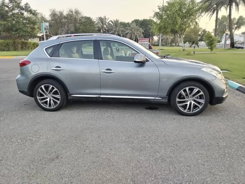 2017 Infiniti QX50 in Dubai