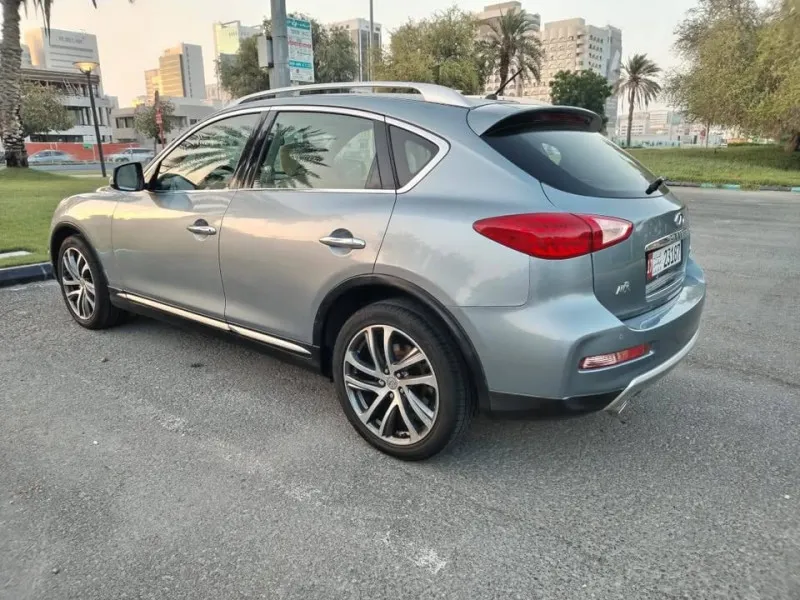 2017 Infiniti QX50 in Dubai