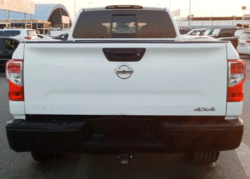 2017 Nissan Titan in Dubai
