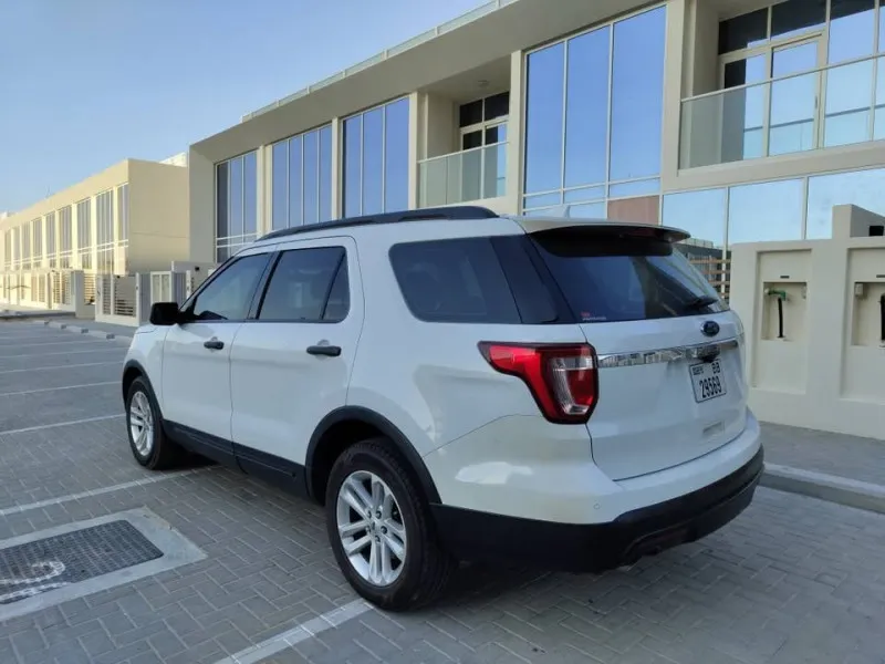 2016 Ford Explorer in Dubai