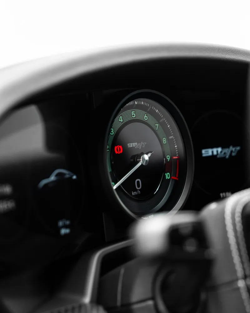 2024 بورش 911 كاريرا in Dubai