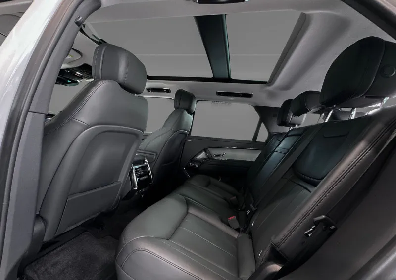 2024 Land Rover Range Rover Sport in Dubai
