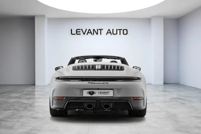 2025 بورش 911 كاريرا in Dubai
