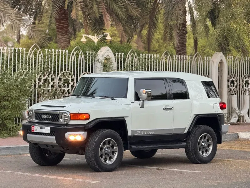 2012 Toyota FJ Cruiser in Dubai