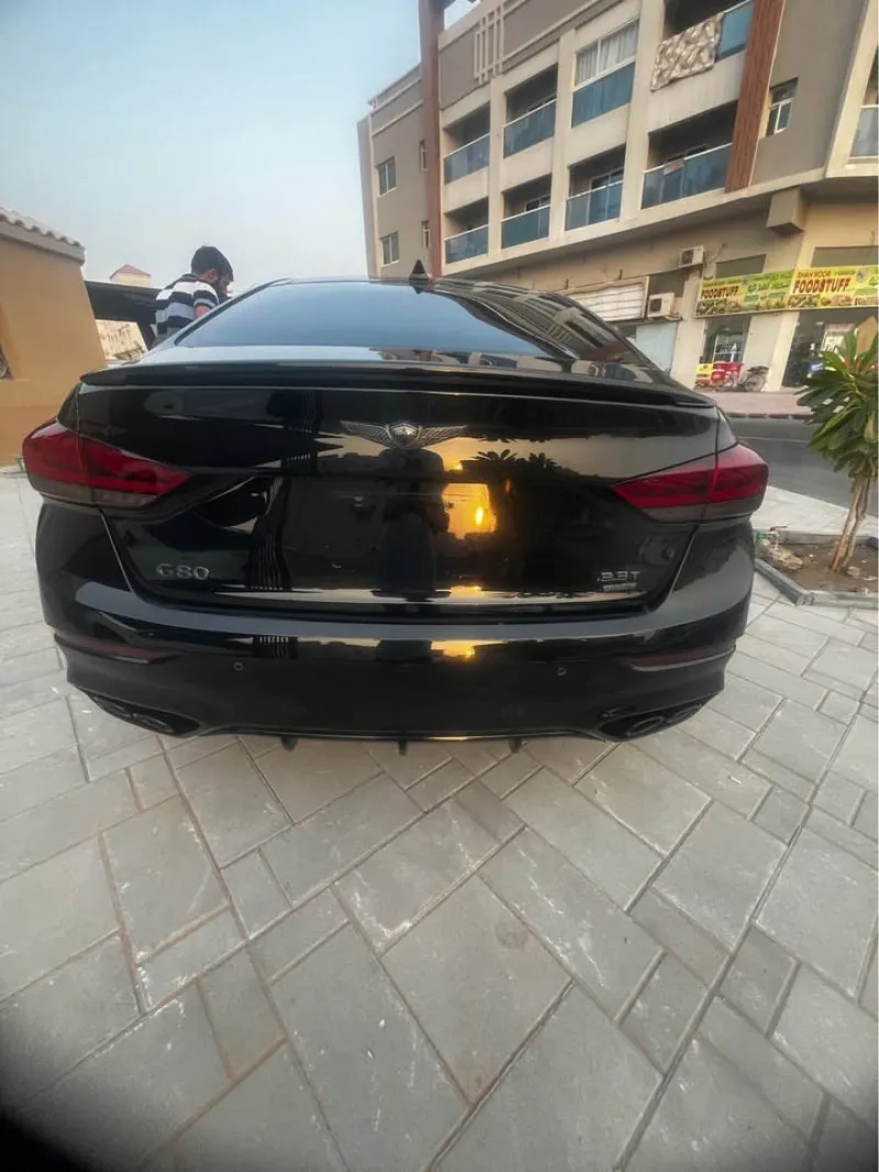 2018 جينيسس جي ٨٠ in Dubai