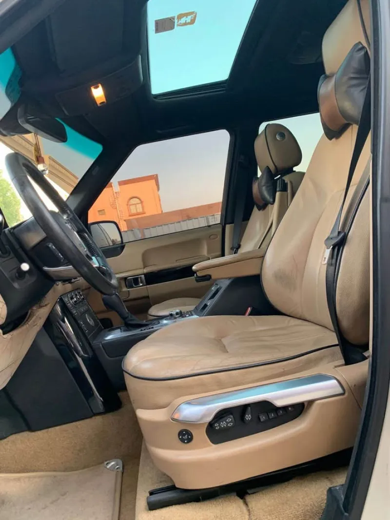 2010 Land Rover Range Rover in Dubai