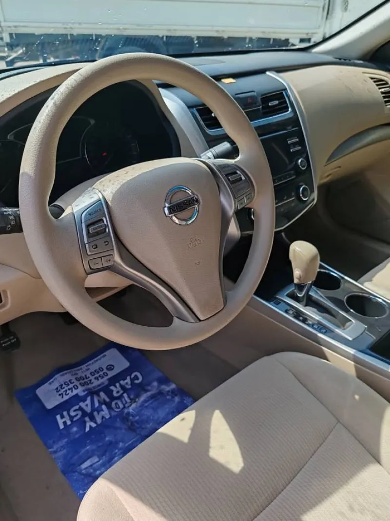 2013 نيسان آلتيما in Dubai