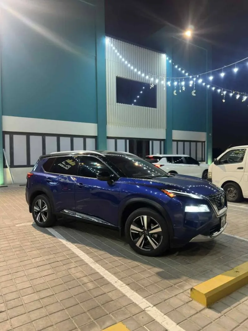 2023 Nissan Rogue in Dubai