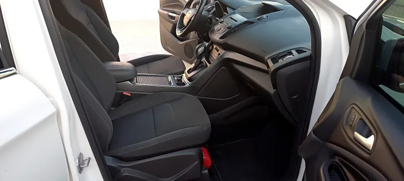 2020 Ford Escape in Dubai