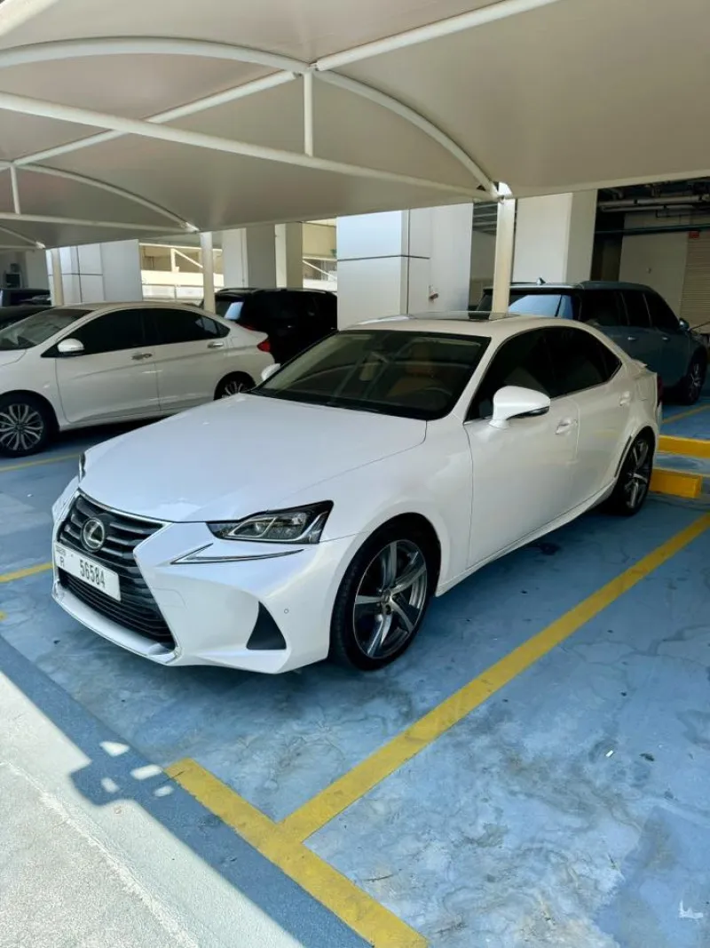 2017 Lexus IS in Dubai