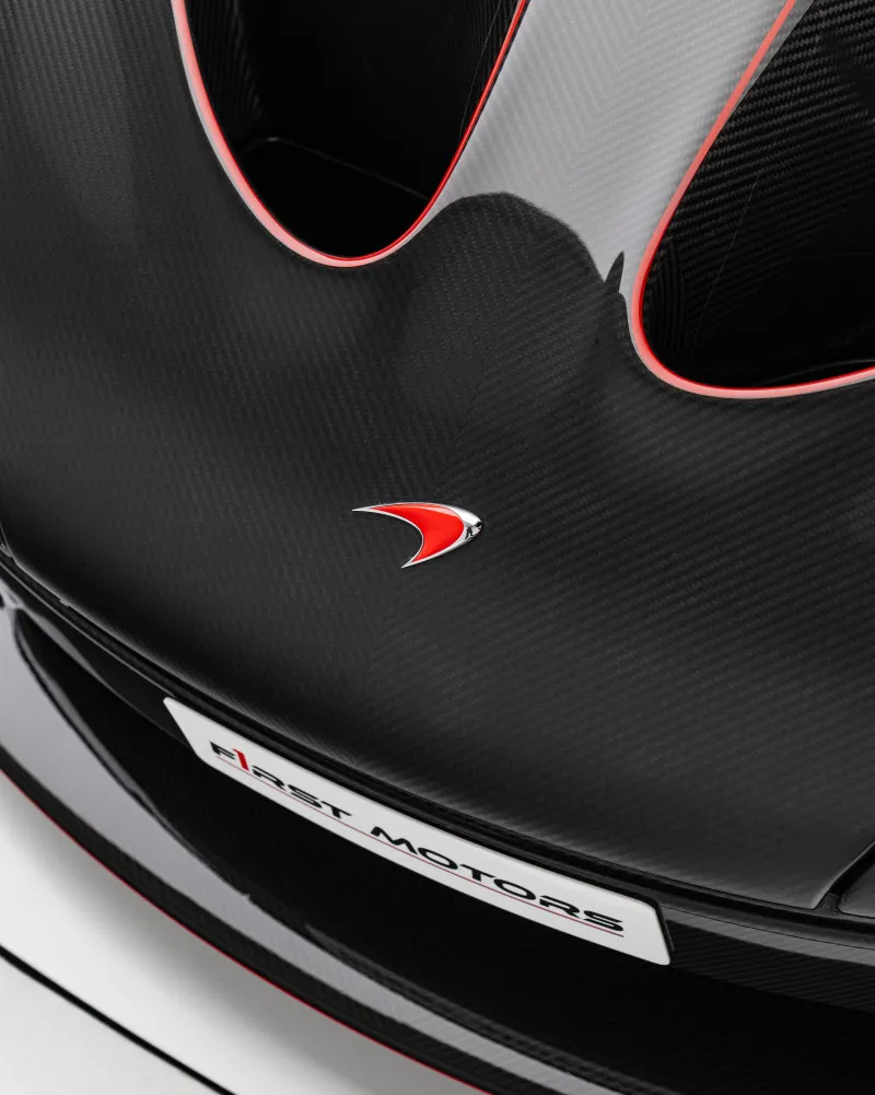 2011 McLaren P1 in Dubai
