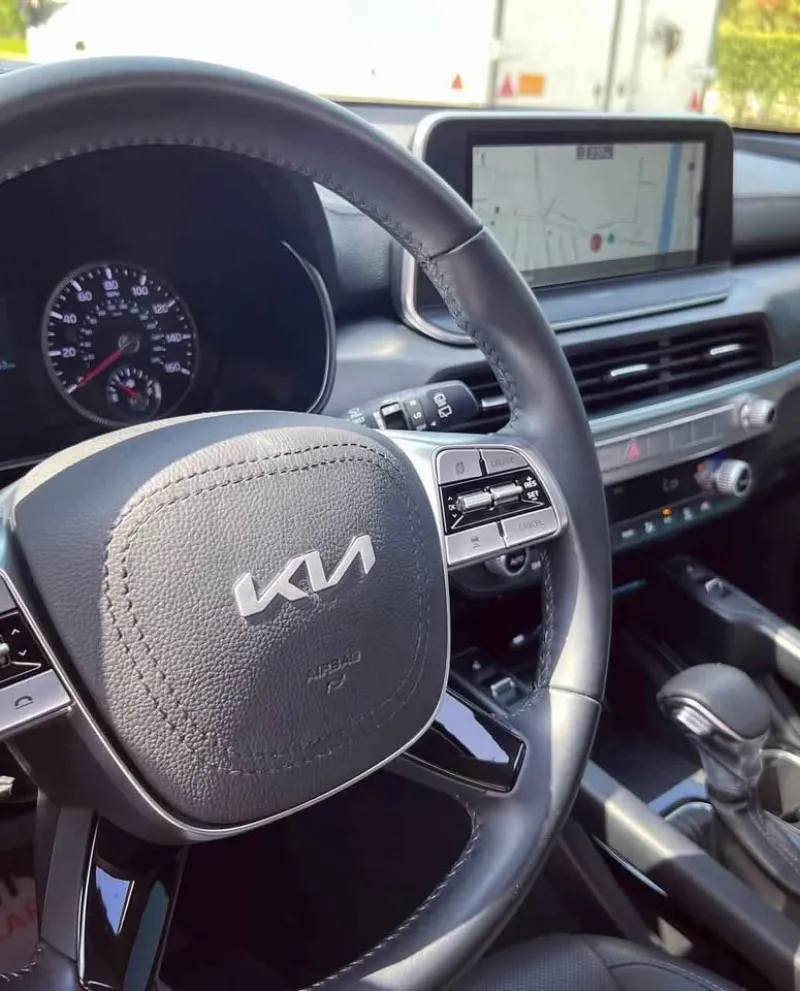 2022 Kia Telluride in Dubai