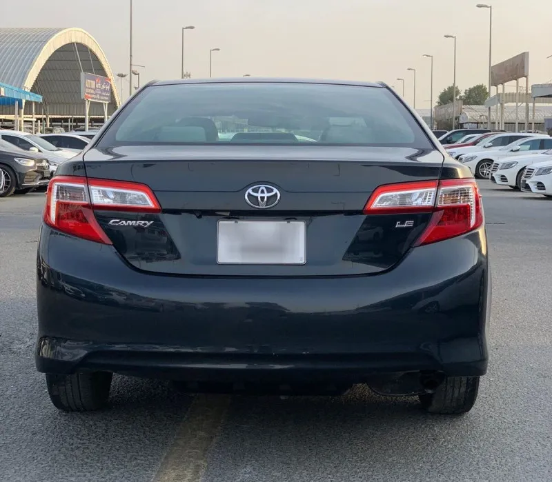 2012 تويوتا كامري in Dubai