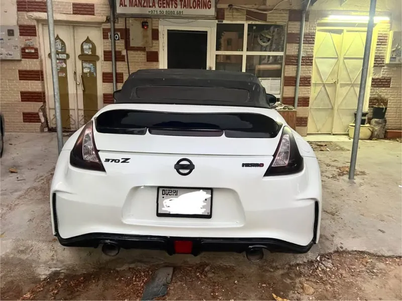2012 نيسان ٣٧٠Z in Dubai