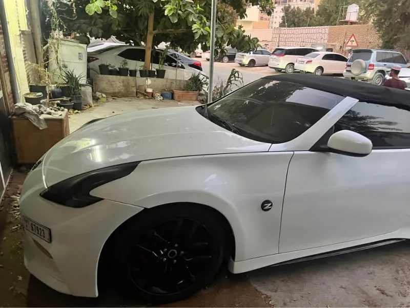 2012 نيسان ٣٧٠Z in Dubai