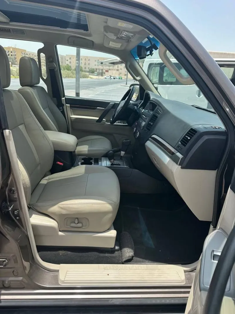 2014 Mitsubishi Pajero in Dubai