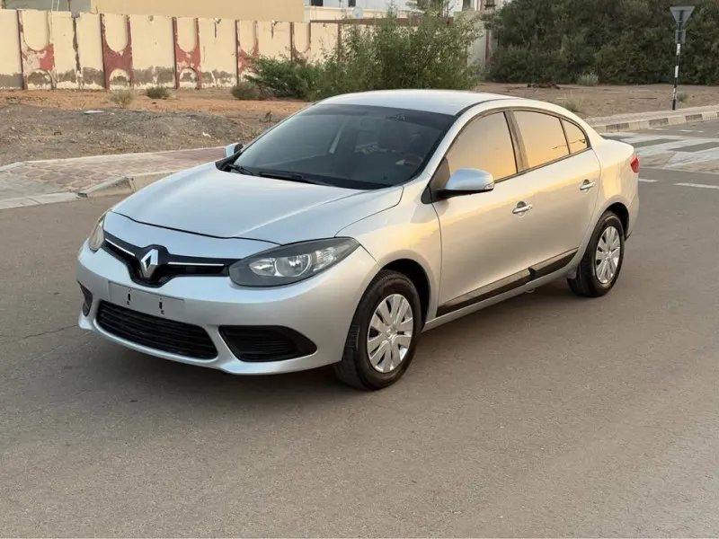 2015 رينو فلوينس in Dubai