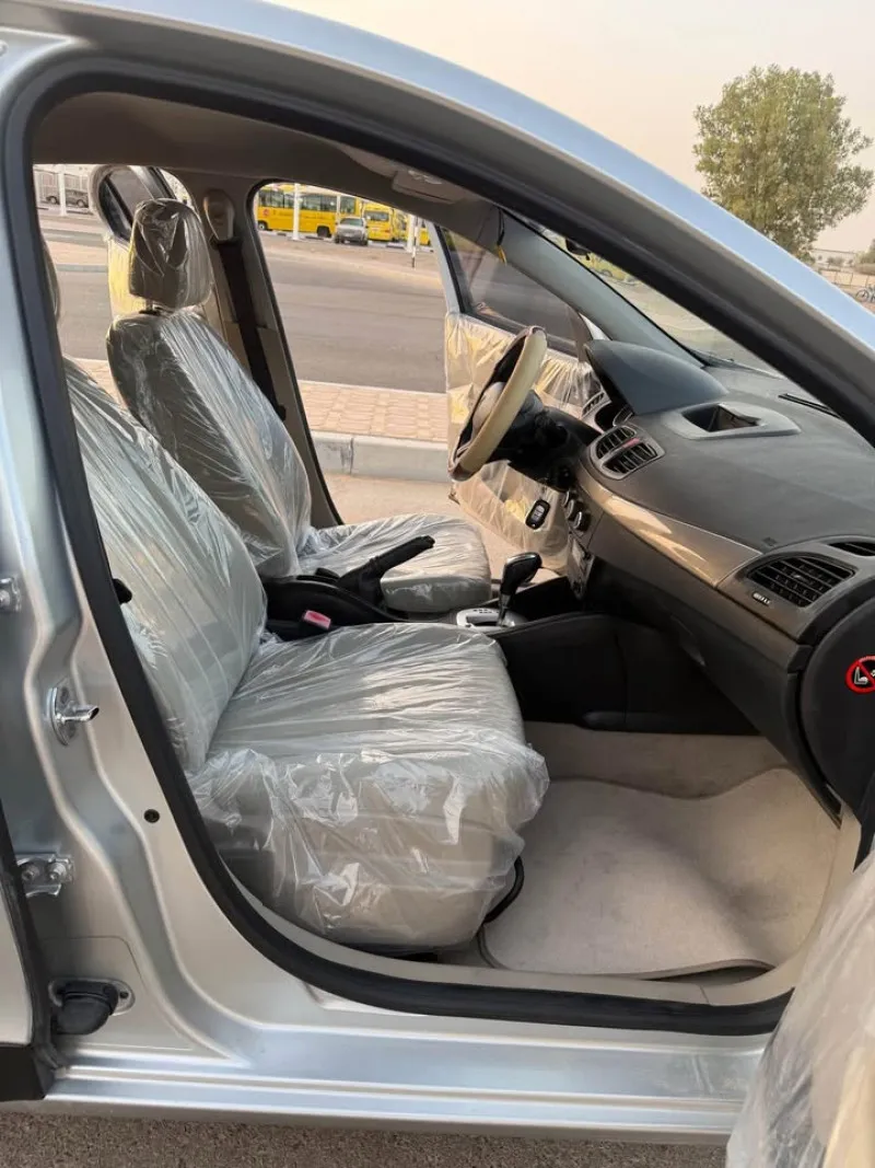 2015 رينو فلوينس in Dubai