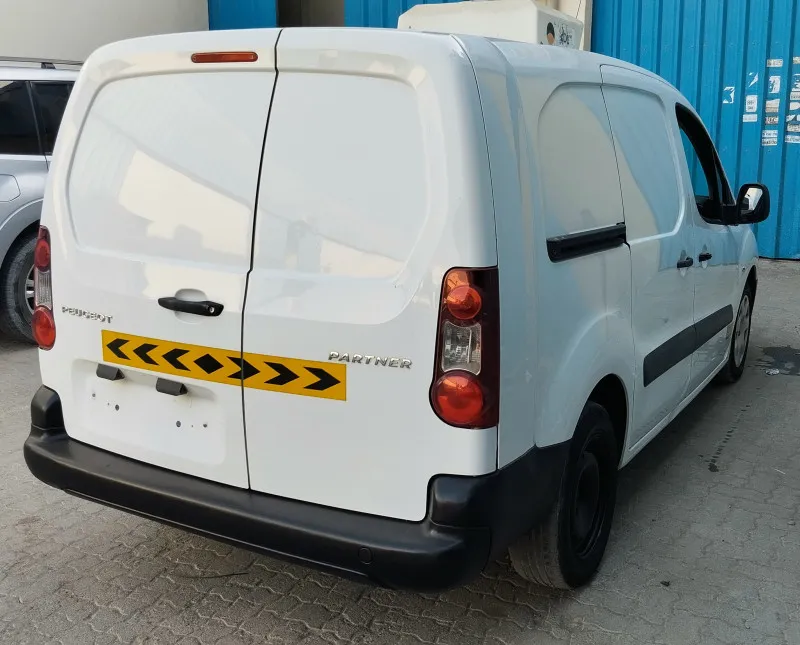 2019 Peugeot Partner in Dubai