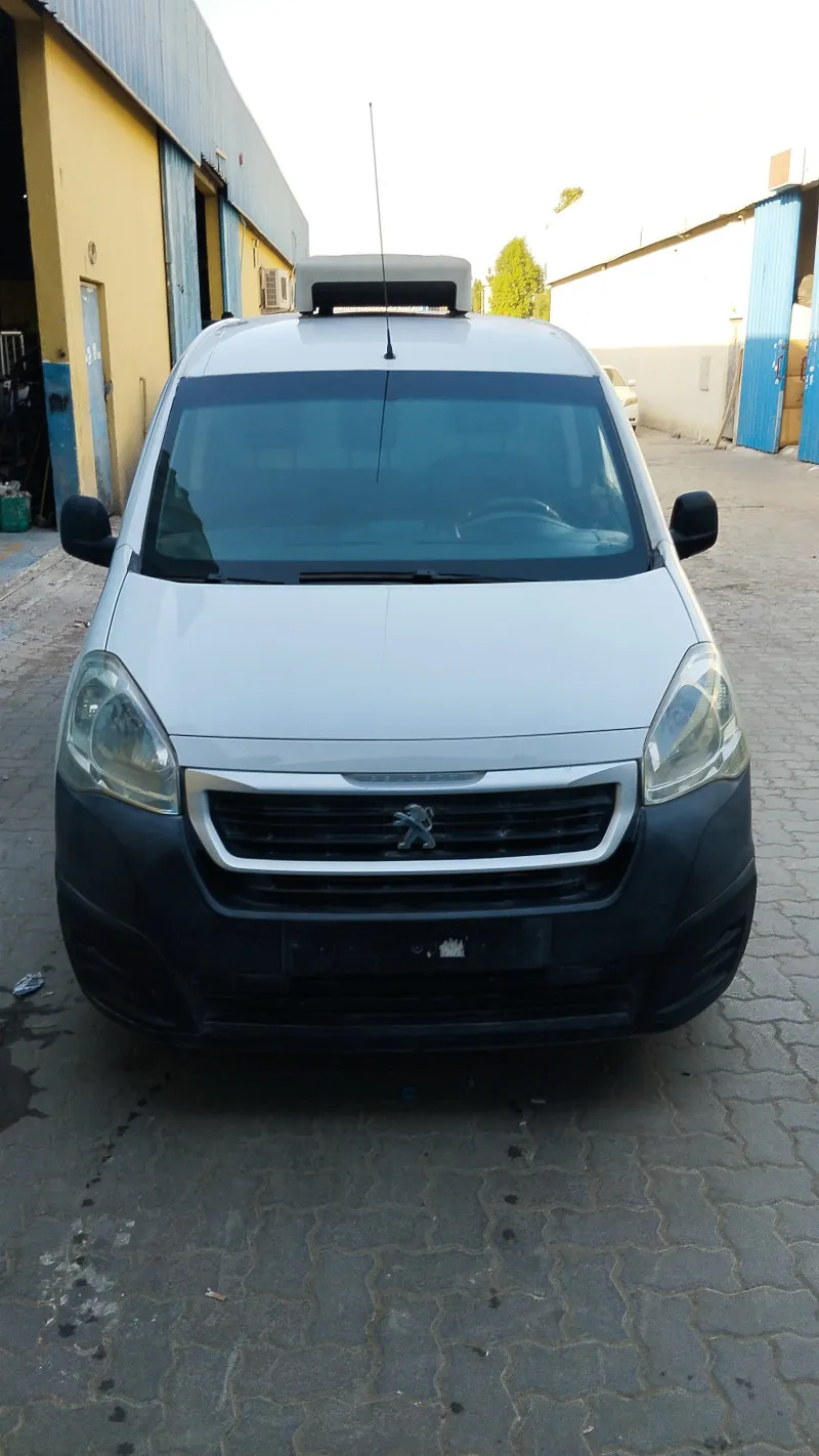 2019 Peugeot Partner in Dubai