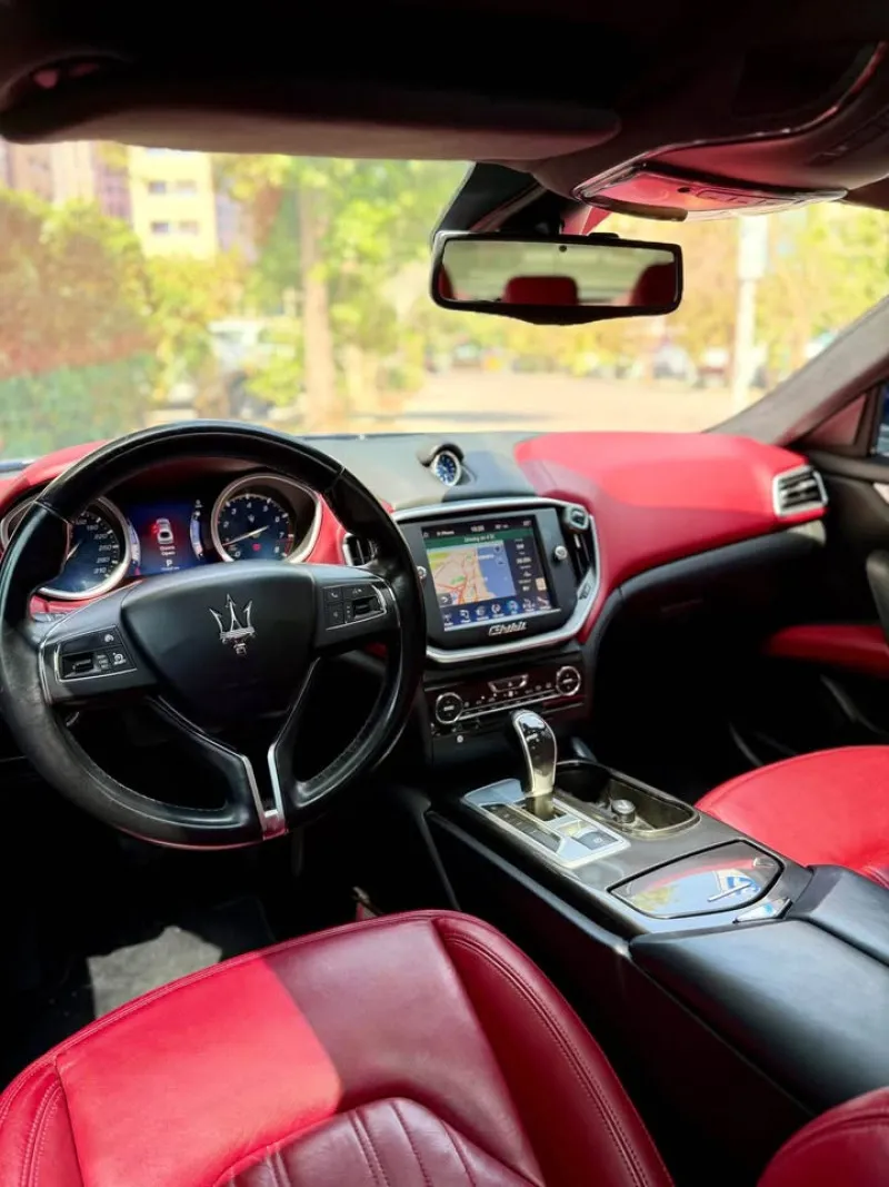 2015 Maserati Ghibli I in Dubai