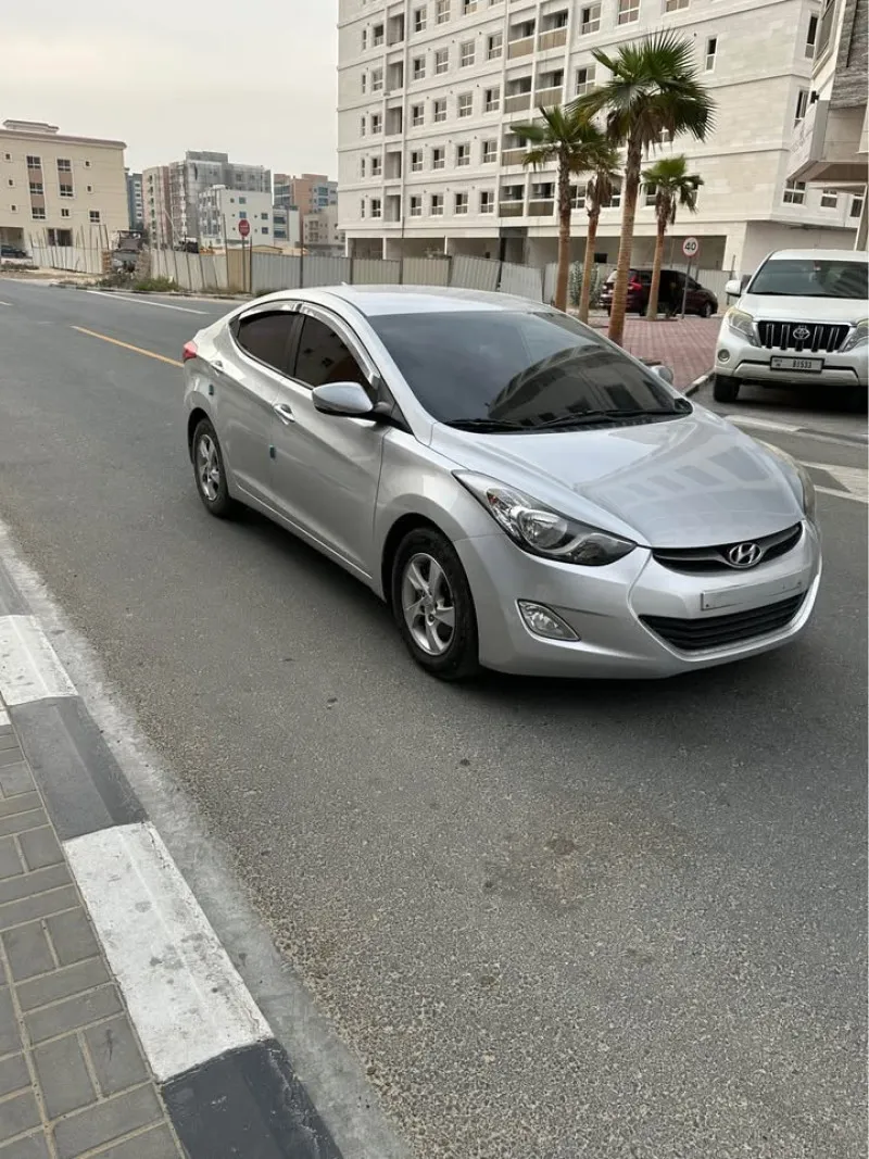 2012 هيونداي افانتي in Dubai