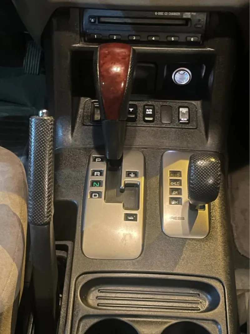 2004 Mitsubishi Pajero in Dubai